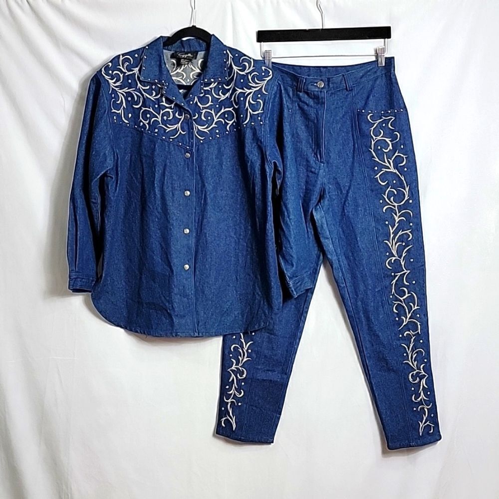 SUZELLE..VINTAGE.. 2 piece denim western suit..